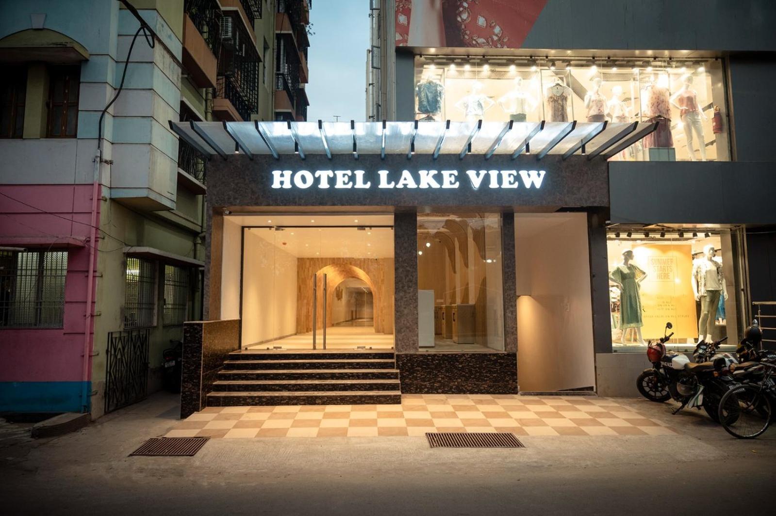 Hotel Lake View Baharampur Экстерьер фото